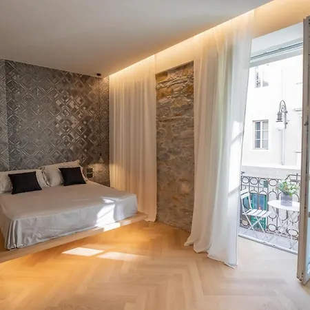 S1 Luxury And * Trieste