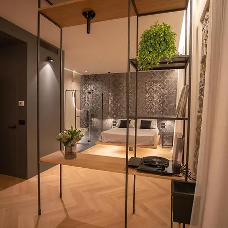 S1 Luxury And Trieste