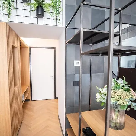 S1 Luxury And * Trieste