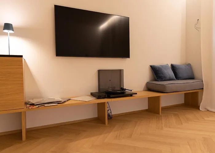 S1 Luxury And Trieste