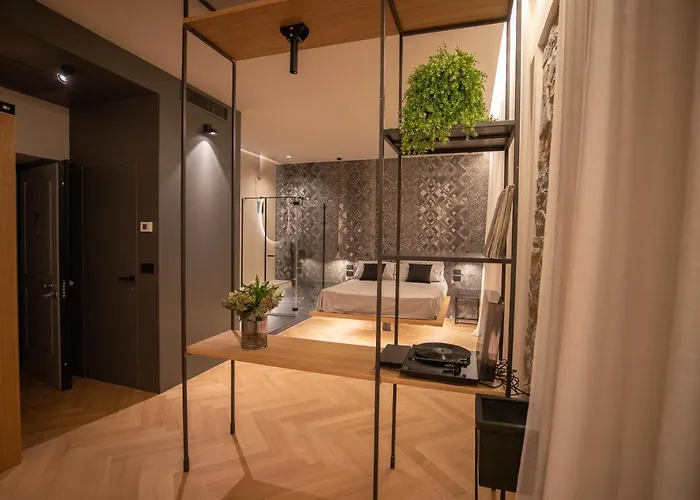 S1 Luxury And Trieste