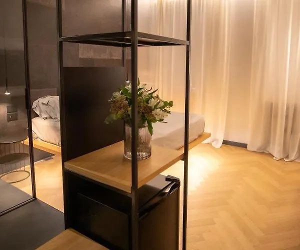 S1 Luxury And Apartment